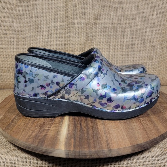 Dansko XP 2.0 Clogs Silver Multi Color Floral Comfort Shoes Womens EU 42 US 11.5 - Picture 1 of 10